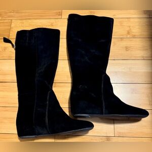 NWOT Size 8 Nine West Myrtle suede’s black boot brand new